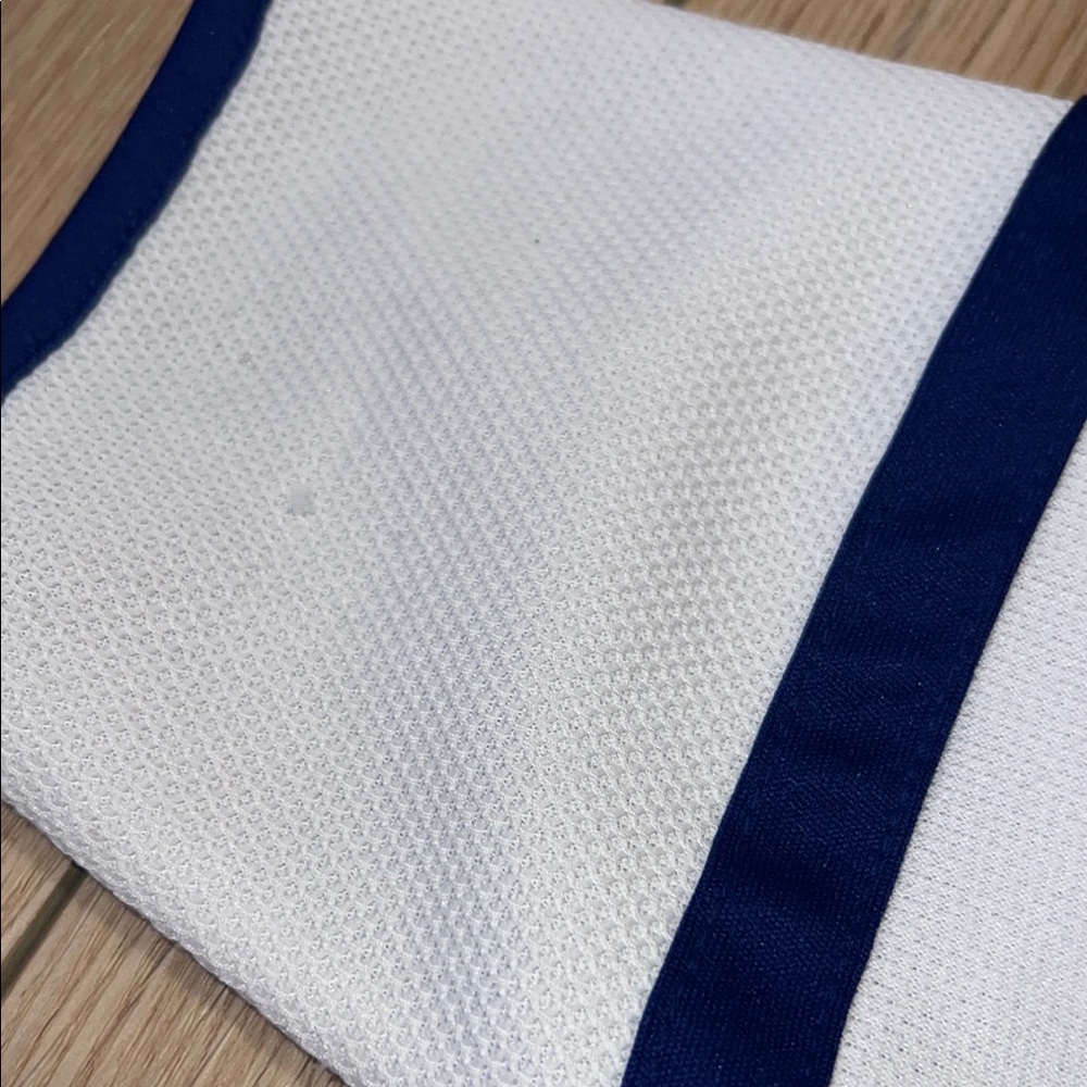 Reebok Kids Toronto Maple Leafs Hockey Jersey - Picture 12 of 12